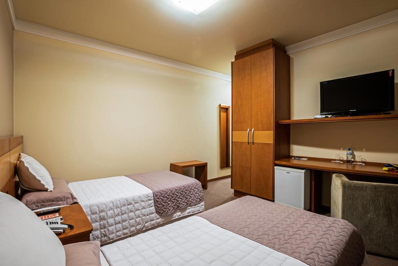 Astron Ponta Grossa Plaza By Nobile Hotel Ngoại thất bức ảnh