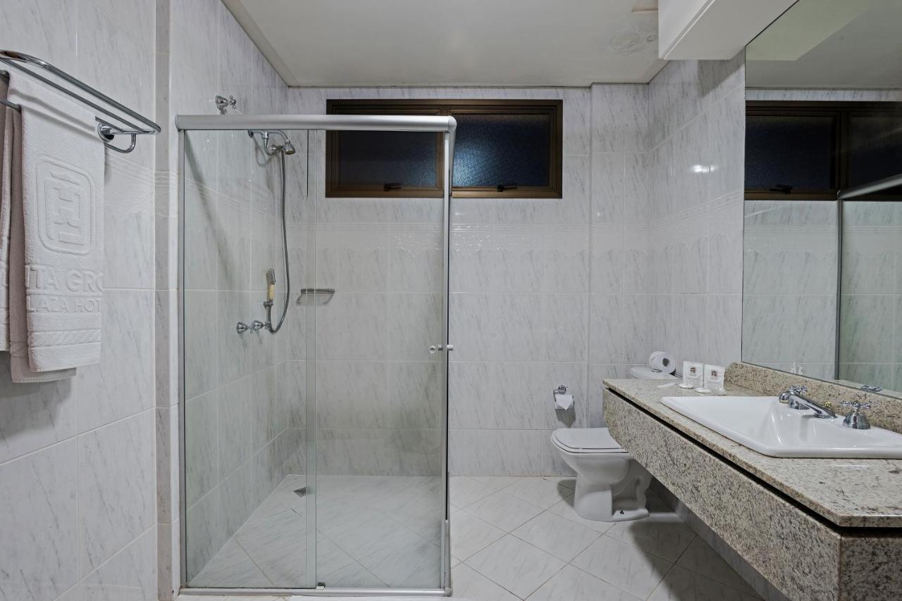 Astron Ponta Grossa Plaza By Nobile Hotel Ngoại thất bức ảnh