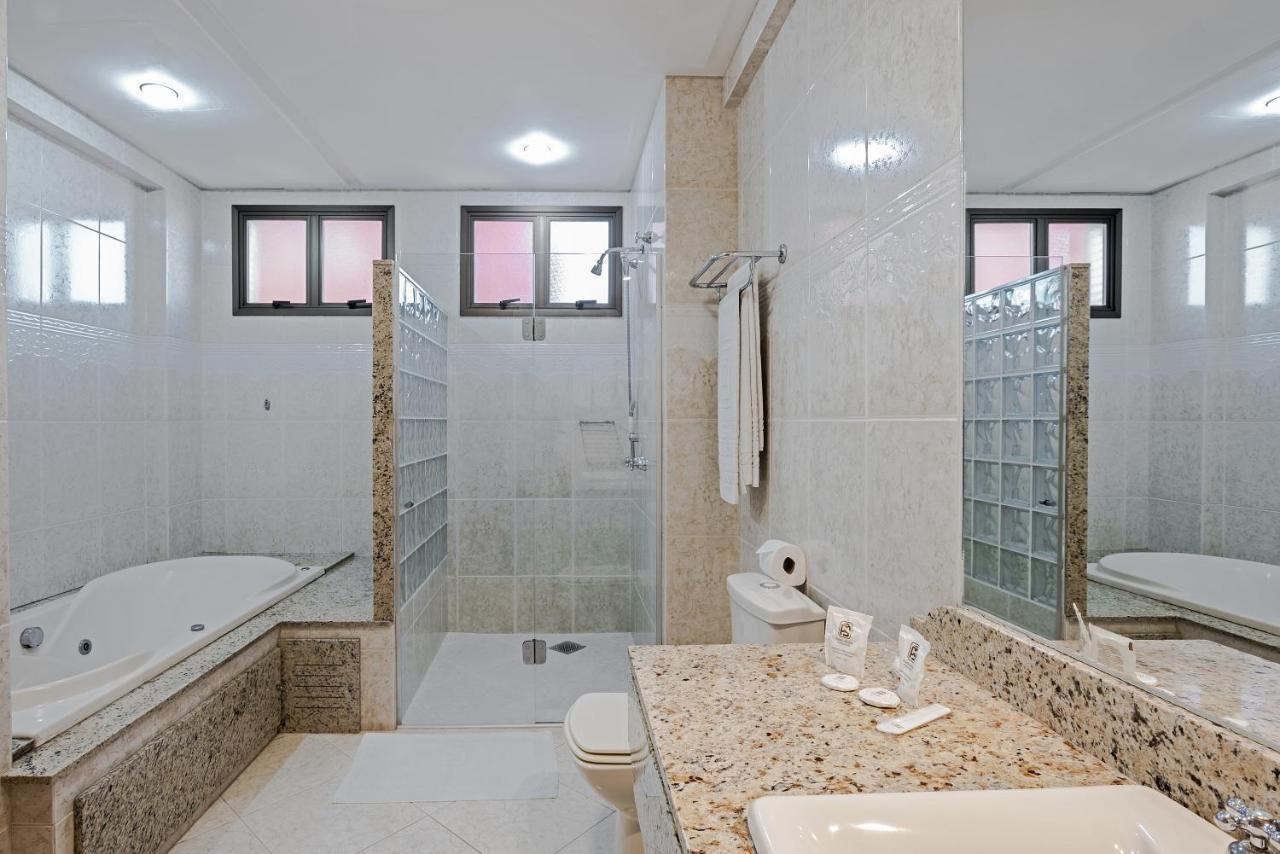 Astron Ponta Grossa Plaza By Nobile Hotel Ngoại thất bức ảnh